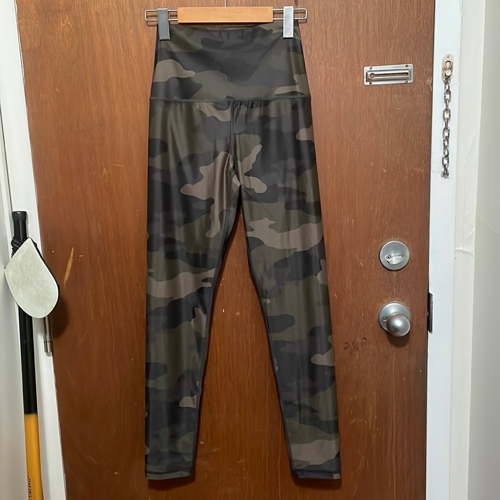NWOT Aerie Camo Leggings